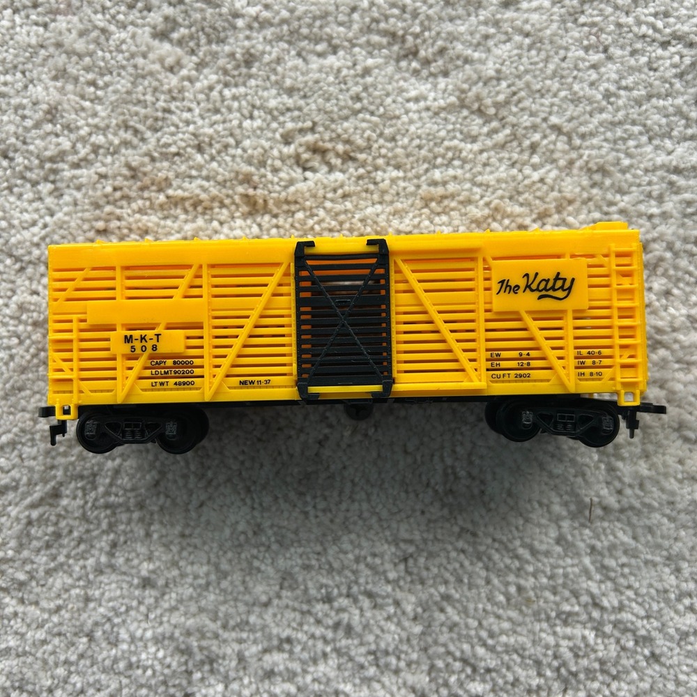 M-K-T The Katy 508 HO Scale Stock Cattle Car Yellow Vintage Model Train
